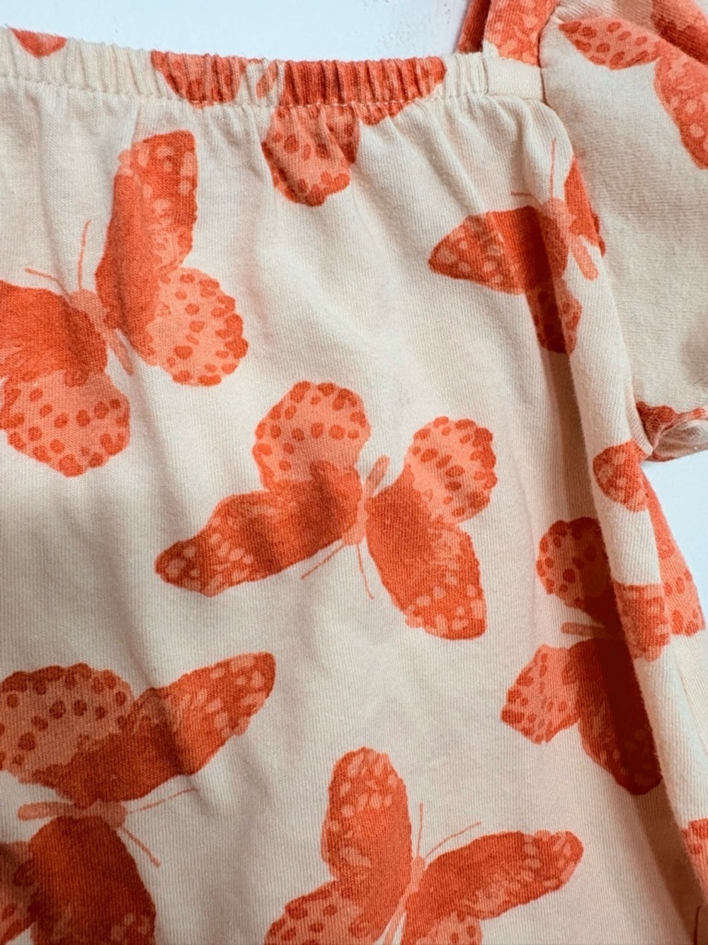 2 for 18$ - Carter’s 12M Butterfly Top 🦋 Soft Beige & Coral Cute Summer Shirt - Picture 3 of 5